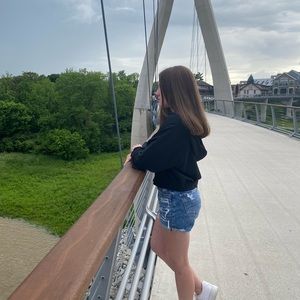 Meet your Posher, Lily